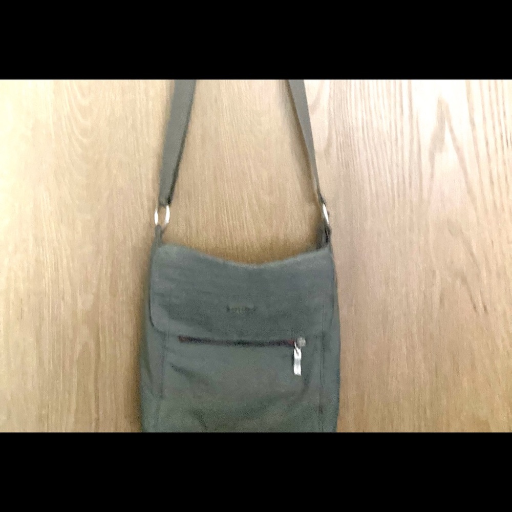 Baggalini Crossbody shoulder bag